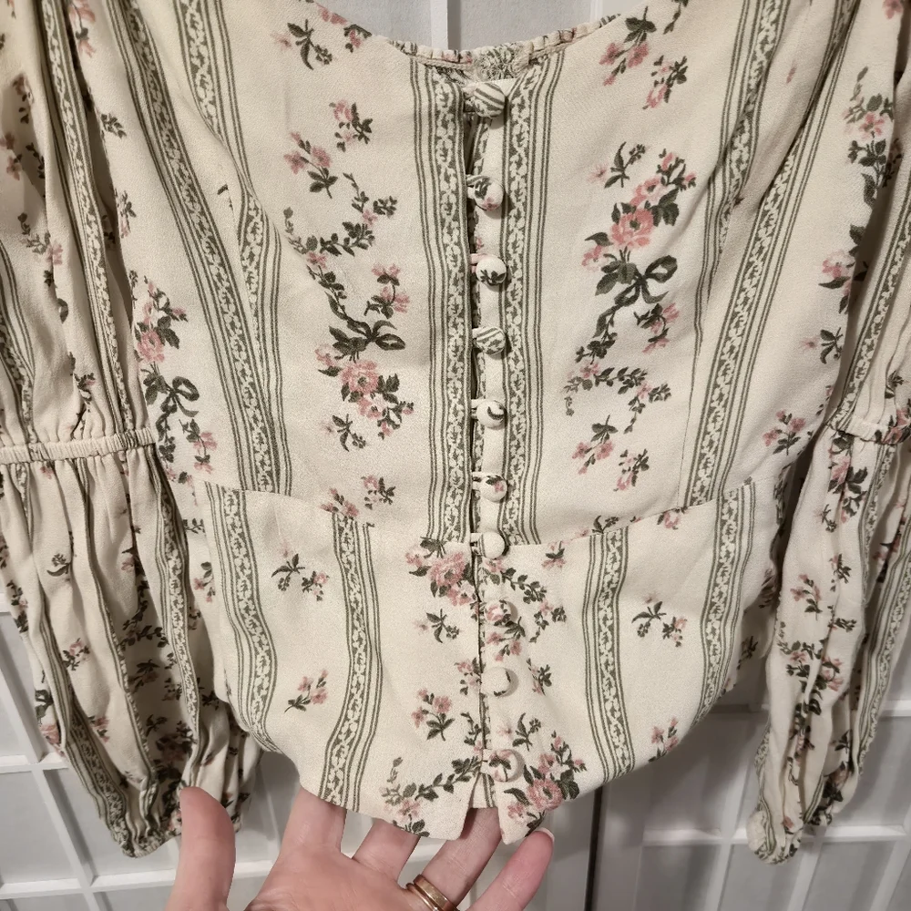 Reformation Floral Cream Green Blouse Top Sz 4 - Picture 7 of 12